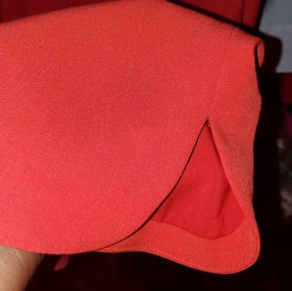 Beautiful Dress - Picture 3 of 4